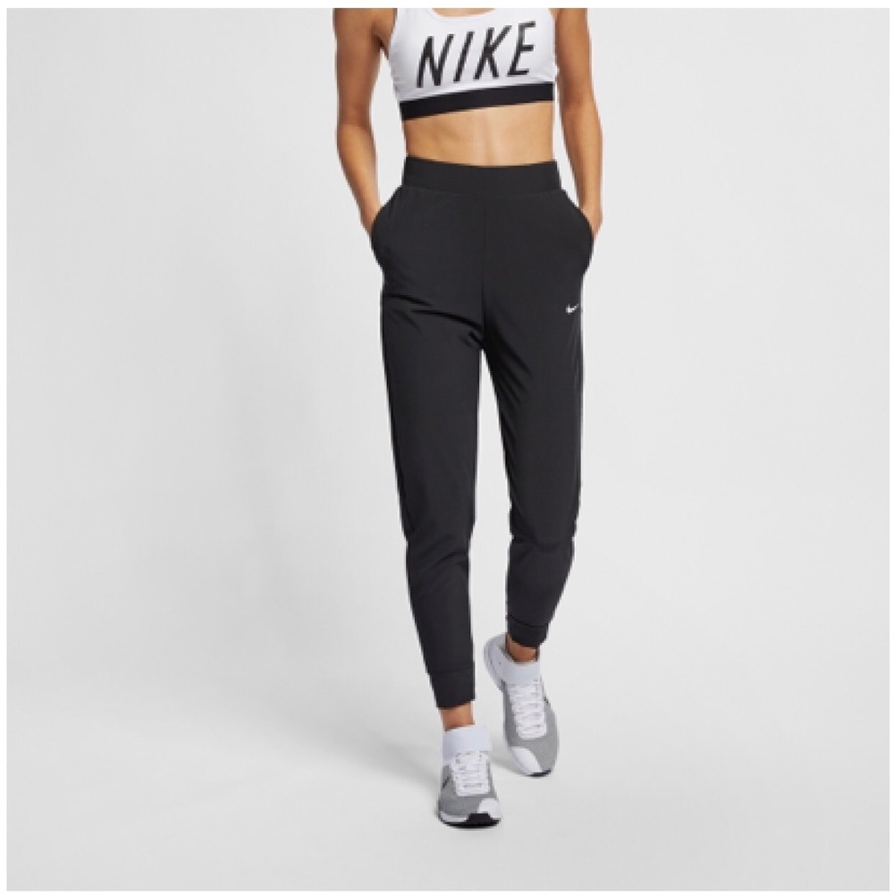 NIKE joggers